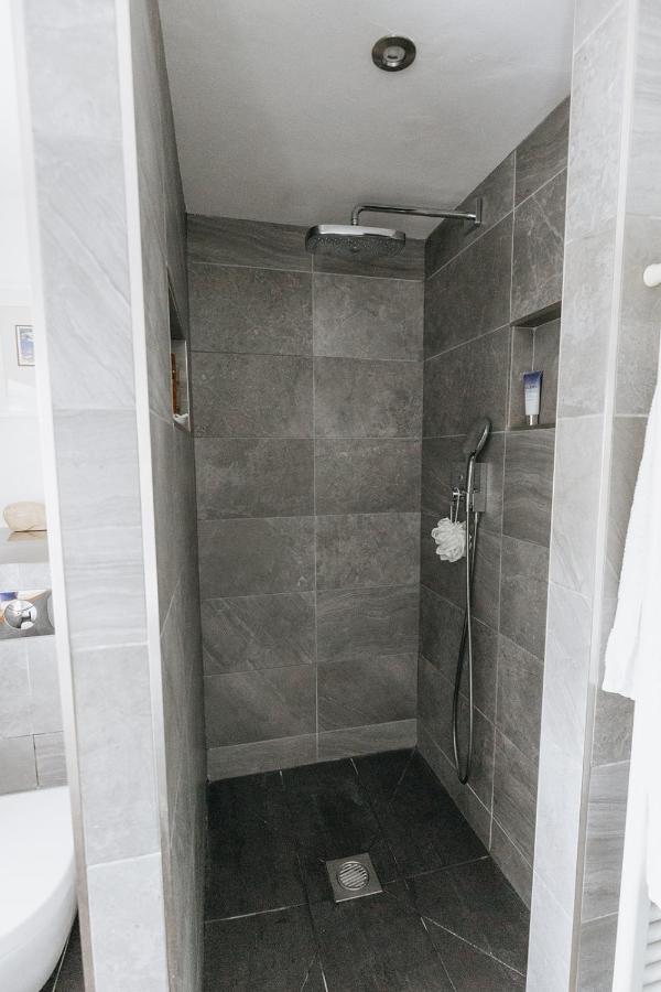 Birds Edge - Luxury 2 Bedroom With Amazing Views, Near Holmfirth In Yorkshire *